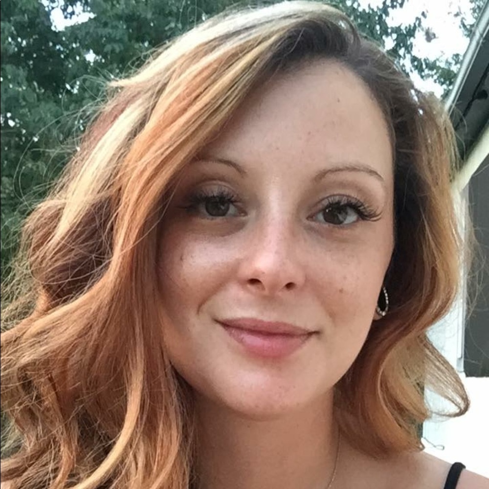 Meet your Posher, Lacey